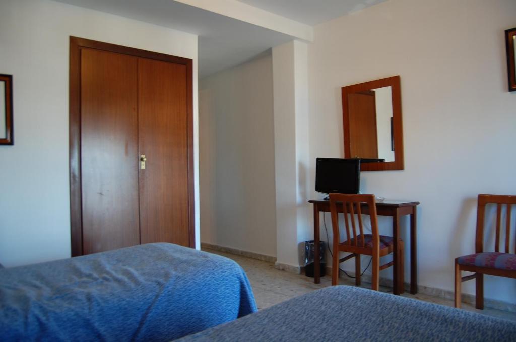 Hotel Marina Victoria Algeciras Quarto foto